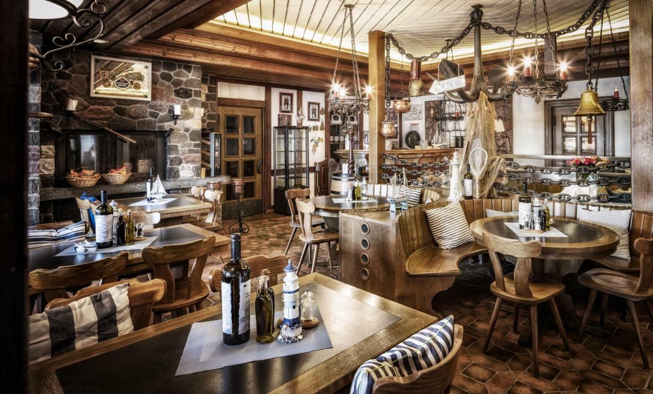Gastehaus Baumgarten Hotel Kehrsiten Екстериор снимка